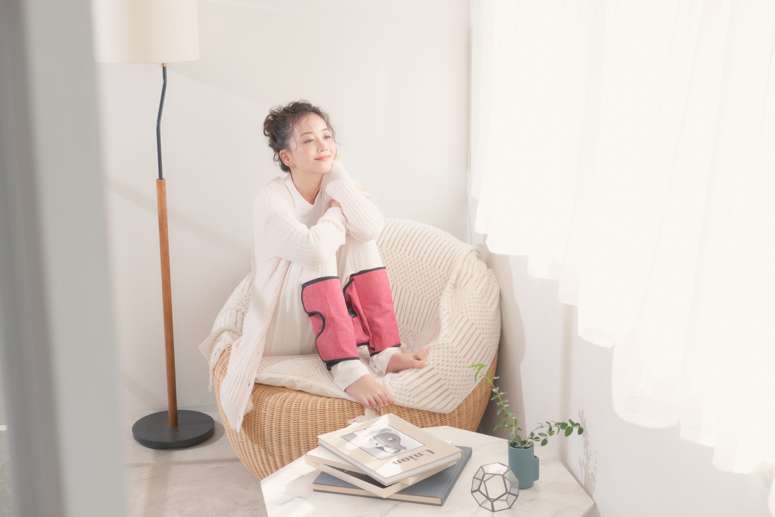 膝まわりから全脚ケア≫ 元マラソン日本代表・千葉真子さん監修 “エアー＋温熱”の脚用ストレッチギア「エアフット」が登場｜jogfoot（ジョグフット）